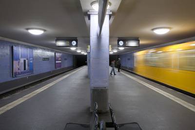 Underground station Berlin Weinmeisterstrasse
Foto: Thomas Bruns, 2008