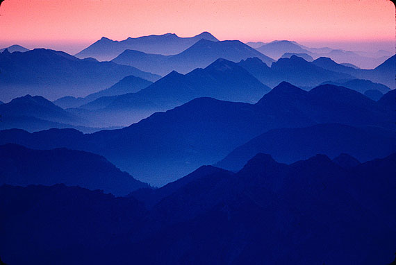 A morning in the Ester Mountains during F??hn winds, November 1983